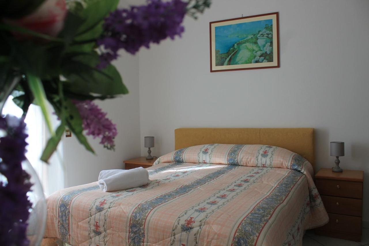 Il Casale Del Golfo Apartment Вико Екуензе Екстериор снимка