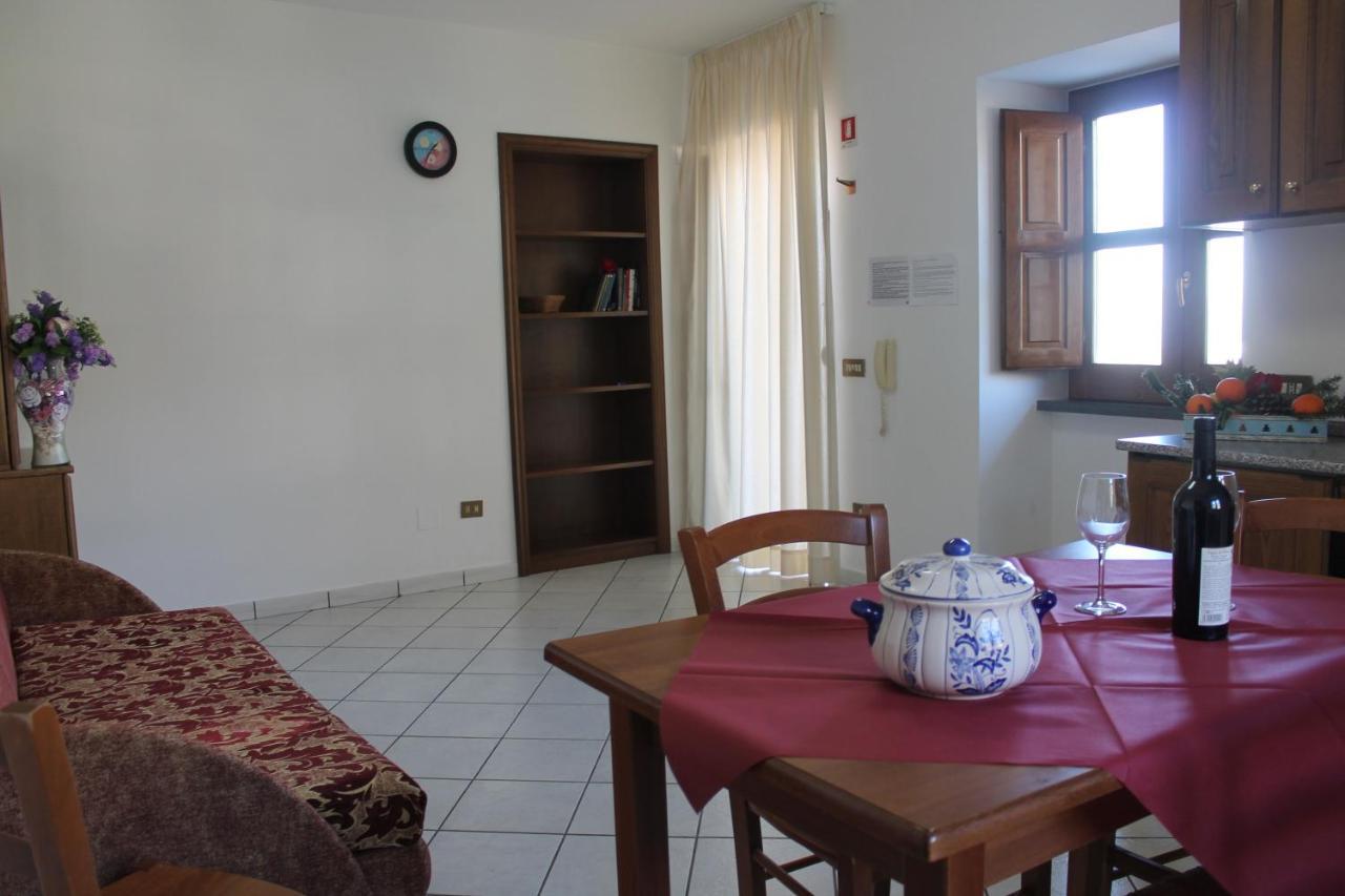 Il Casale Del Golfo Apartment Вико Екуензе Екстериор снимка