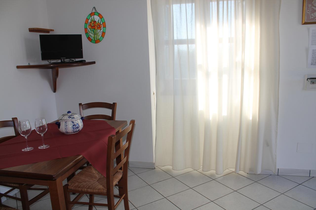 Il Casale Del Golfo Apartment Вико Екуензе Екстериор снимка