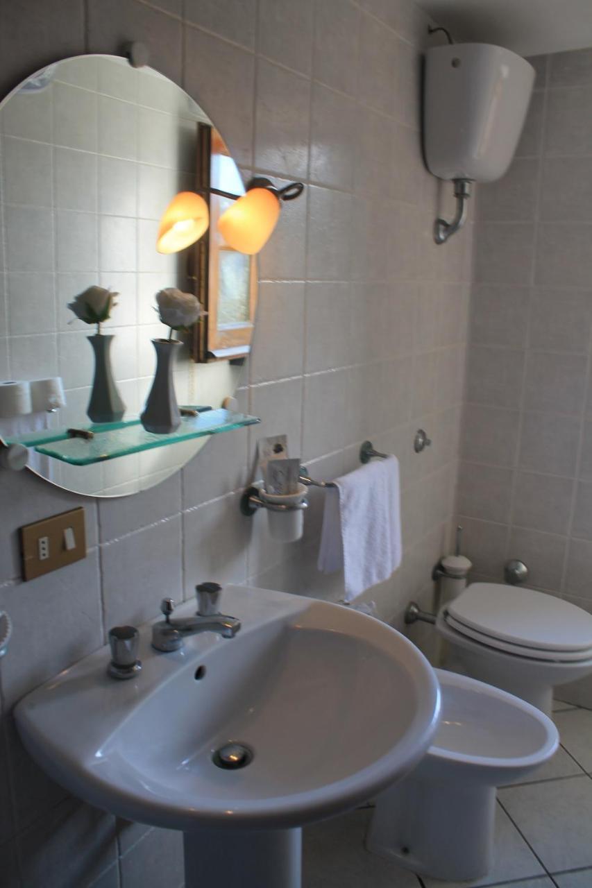 Il Casale Del Golfo Apartment Вико Екуензе Екстериор снимка